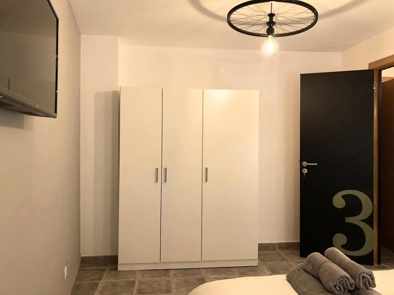 Secret Spot Hostel La Massana Guest house
