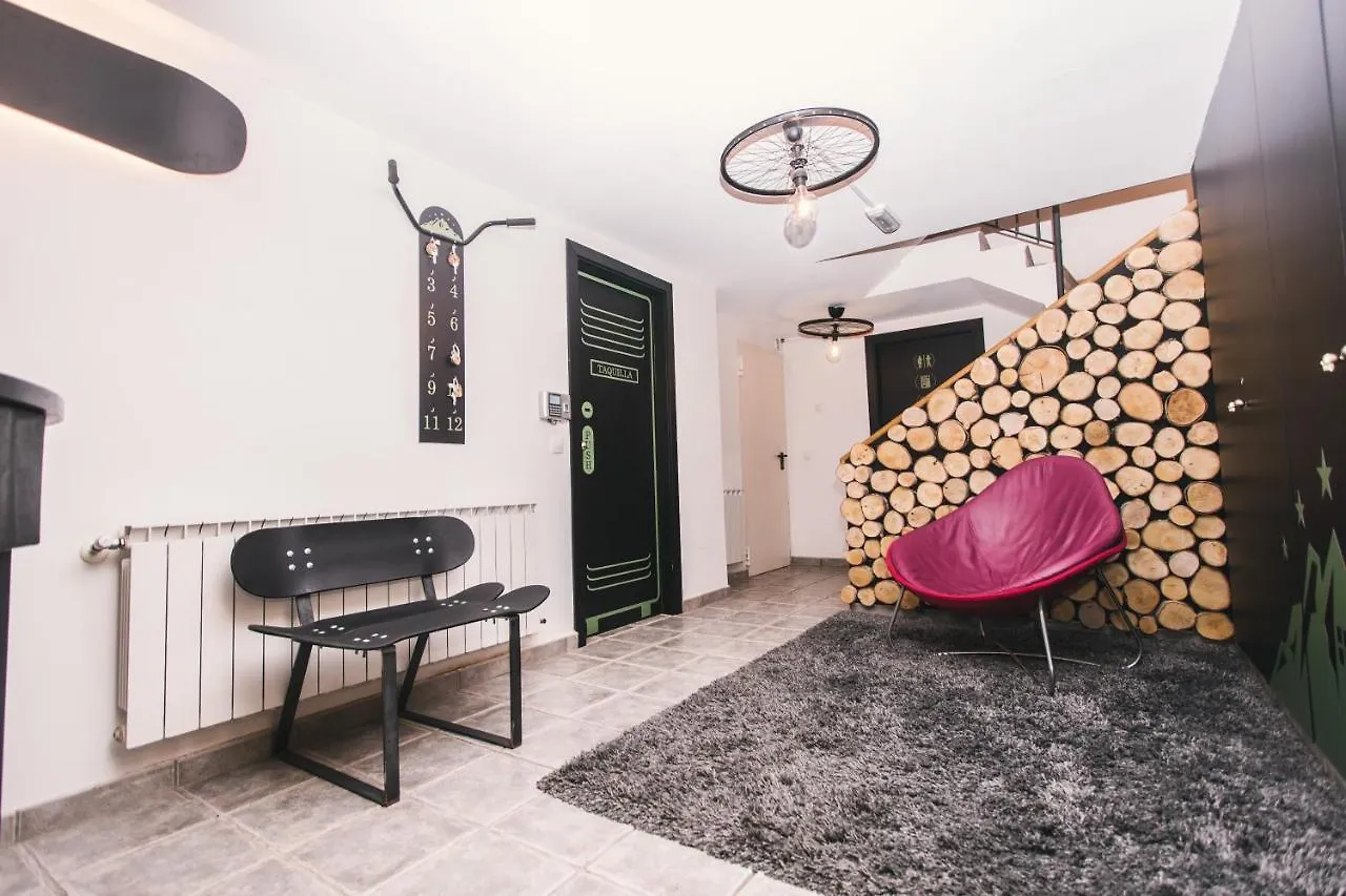 Secret Spot Hostel La Massana Guest house